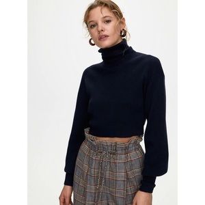 Wilfred Rebecca Black Cropped Turtleneck Sweater